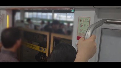 서울 지하철 건대입구역 스크린도어 고장...한때 열차 지연 / YTN