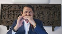 Tujhe Dekha Toh Ye jaana Sanam-Film Dilwale Dulhania Le Jayenge 1995 on Harmonica Live Performance by Mukund Kamdar