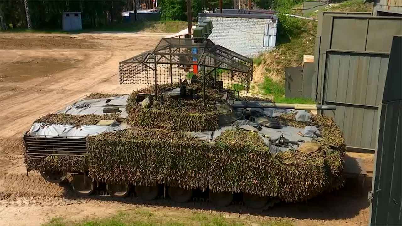 Russia Receives New Batch of BMP-3 Infantry Fig...