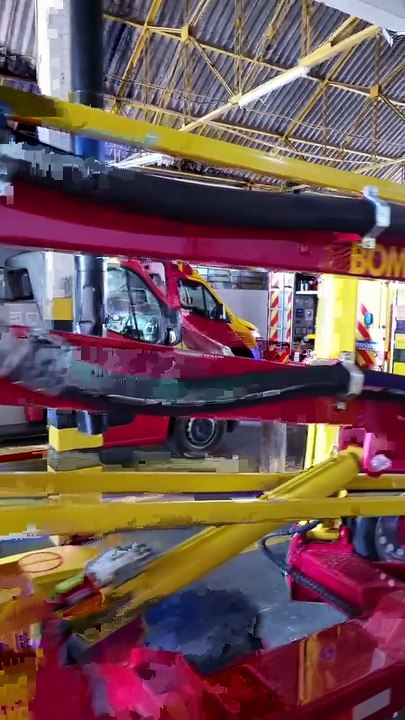 Bombeiros de Ponta Grossa abrem quartel e mostram rotina ao D'Ponta News