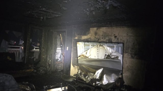 부산 기장군 아파트 화재로 8살·6살 자매 숨져 / YTN