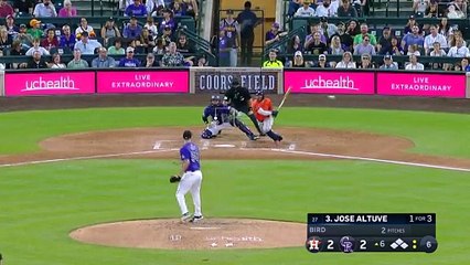 José Altuve impulsa dos carreras con hit histórico