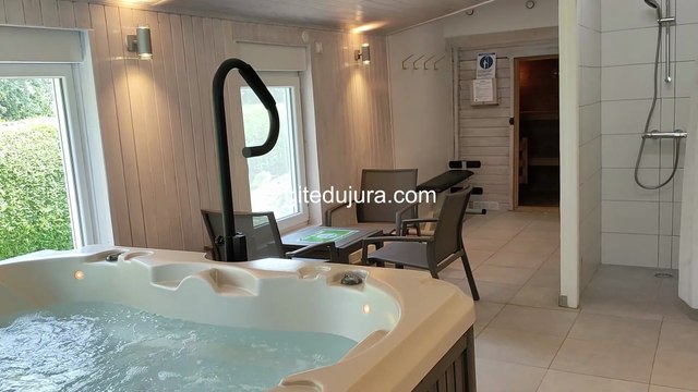 Spa Jacuzzi Sundance Sauna, Location Vacances Montagnes Jura️, Foncine-le-Haut, Luxe Prestige, Gitedujura com