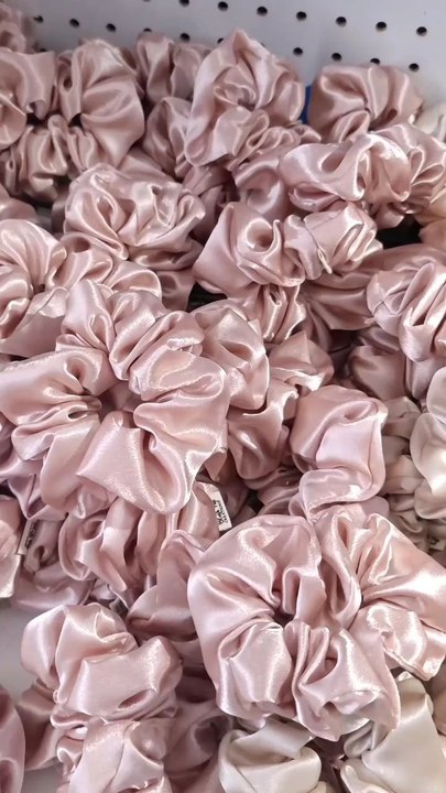 Scrunchies ✨ 🌺