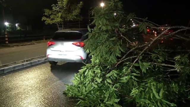 Belém: chuva forte deixa moradores sem energia e internet