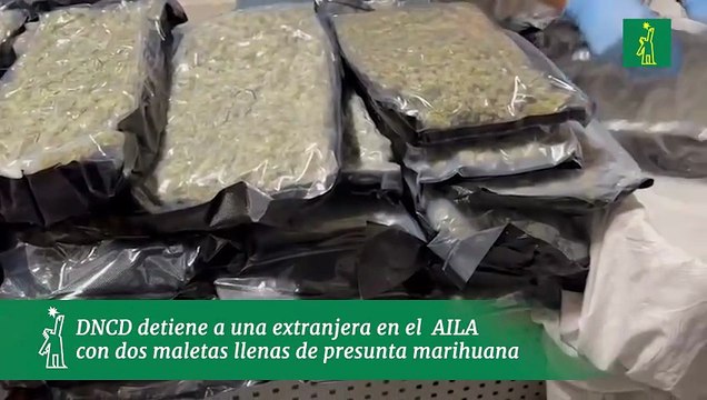DNCD detiene a una extranjera en el AILA con dos maletas llenas de presunta marihuana