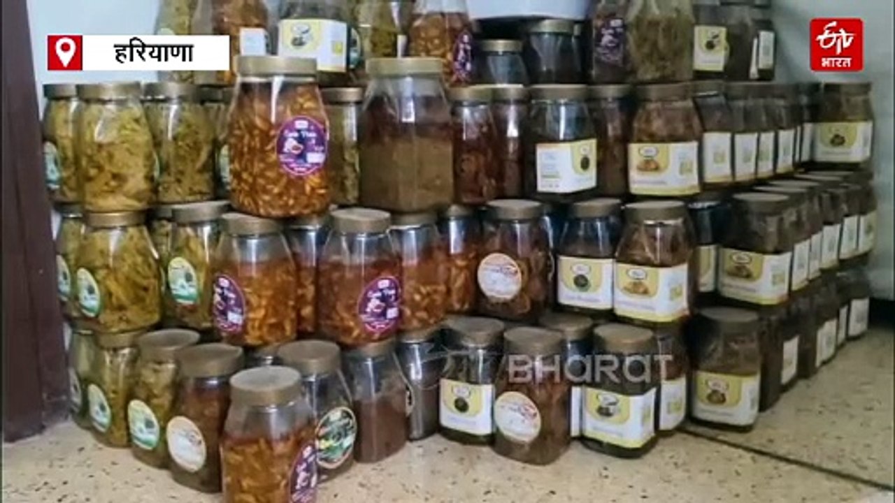 कुरुक्षेत्र की उषा रानी ने 450 रुपए से शुरू किया कारोबार, अब विदेश तक फैला लाखों रुपए का व्यापार, कोल्हू के तेल से बना रही यूनिक अचार
