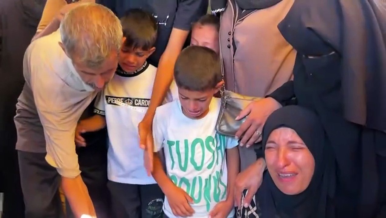 Mindestens 94 Tote in Gaza über Nacht durch Angriffe auf Hilfsschlangen und Unterkünfte