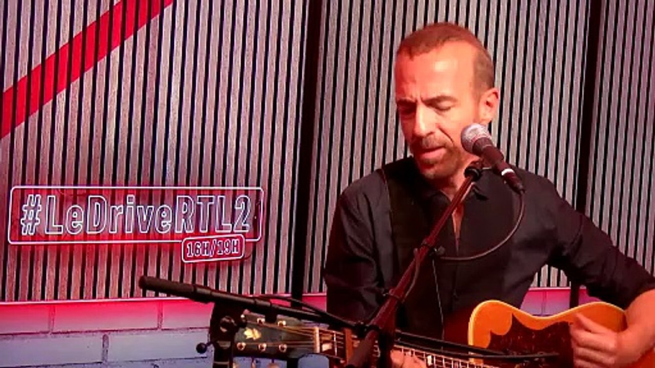 LIVE - Calogero interprète "Prendre racine" dans #LeDriveRTL2 (03/07/25)