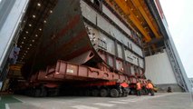 Vídeo muestra el transporte de una sección gigante de la nueva fragata Type 26 de la Marina Real británica