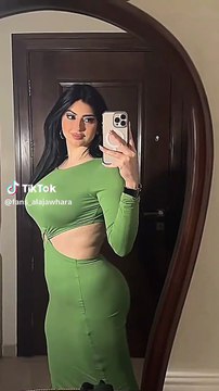 Elegant Arabic Girl Outfits | Traditional Meets Modern Fashion 💫 #shorts #arabicgirl #modestfashion #hijabstyle #arabbeauty #shorts