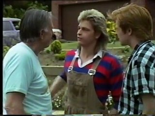 Neighbours deutsch - 399 - Die beiden Kampfhähne (04.12)