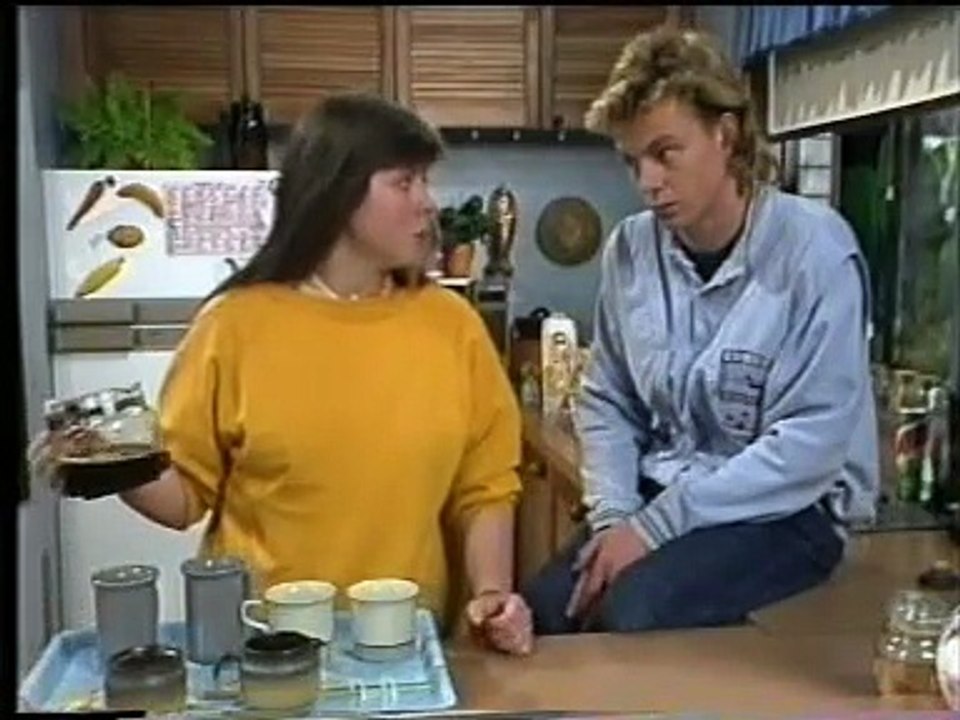 Neighbours deutsch - 368 - Sue schlägt wieder zu (22.10)