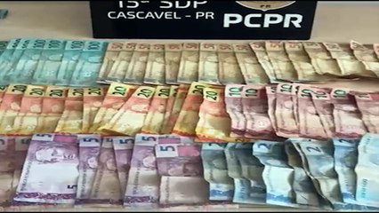 Traficante delivery é flagrado com cocaína escondida até na luz do carro