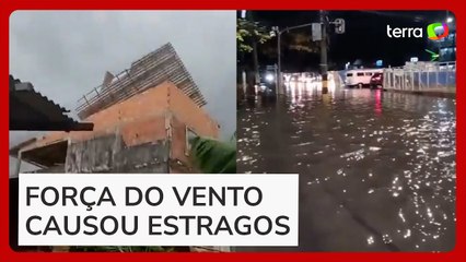 Telhado de casa é arrancado durante temporal em Belém; veja