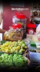 Jajanan Tradisional Bali Masih Digemari Warga Kota