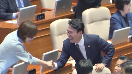 민주당 '화기애애', 국민의힘 '규탄대회' [앵커리포트] / YTN