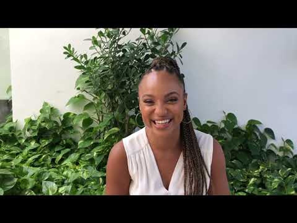 Luana Souza convida ouvintes a assistir o "Futebol Por Elas" na TV Bahia - Fala Bahia - 04/08