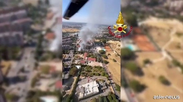 Roma, le immagini dall'alto dopo l'esplosione in un distributore