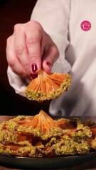 بالفيديو، بقلاوة بالفستق الفاخر