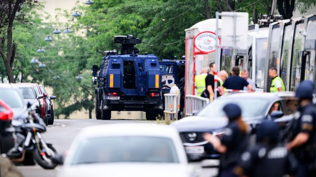 Polizei: Straßenbahn in Wien-Penzing mit Gegenstand beschossen