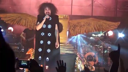 Caparezza - Confusianesimo (live)