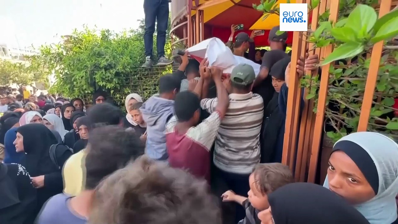 غزة تحت النار: عشرات القتلى بسبب القصف وفي طوابير انتظار المساعدات