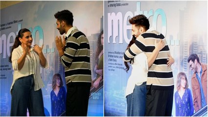 Video: Kartik Aaryan, Vidya Balan share cute moment at Metro In Dino screening