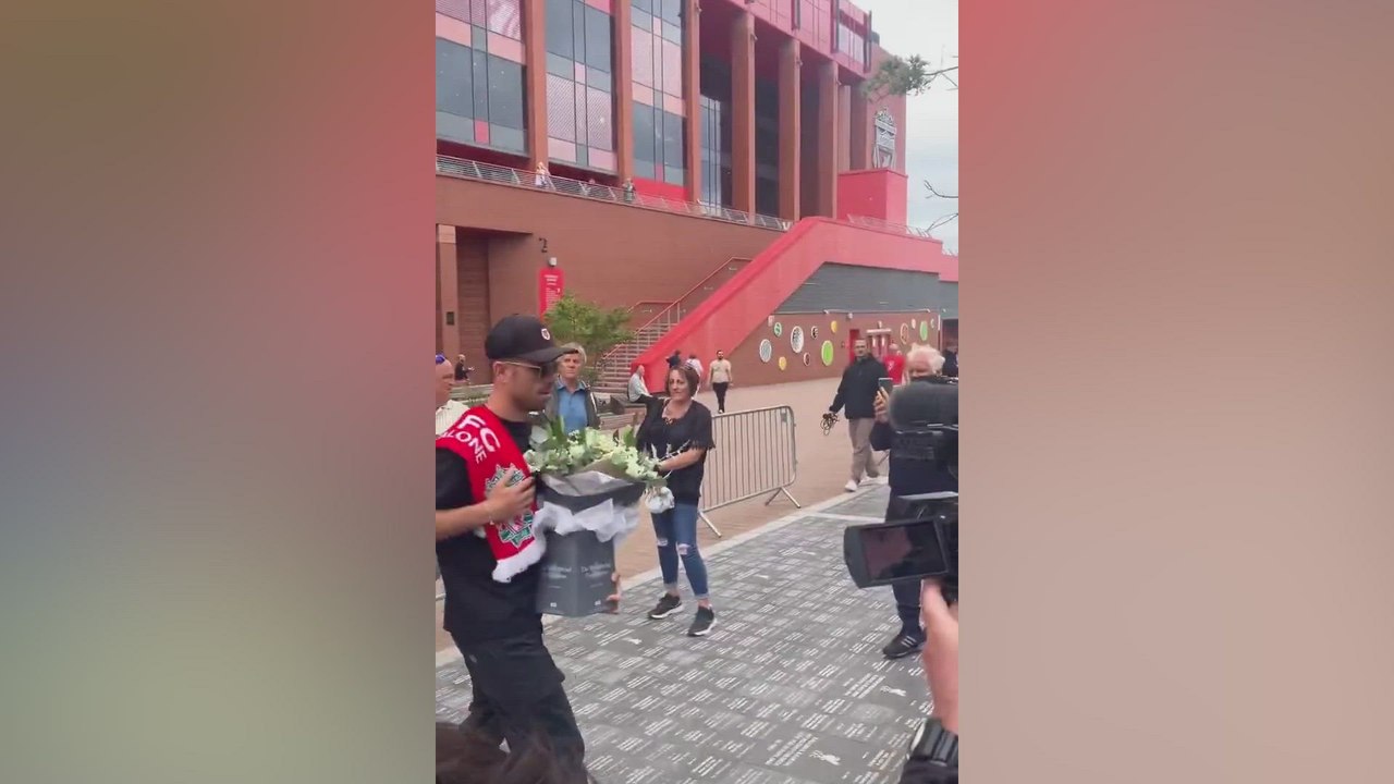 El emotivo homenaje de Jordan Henderson a Diogo Jota en Anfield