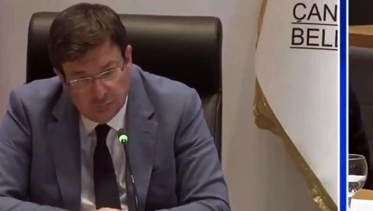 AKP'li üye "Türkiye bir hukuk devletidir" deyince, diğer üyeler kahkaha attı