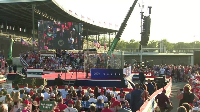 Trump stuns America by announcing UFC fight at White House grounds in 2026