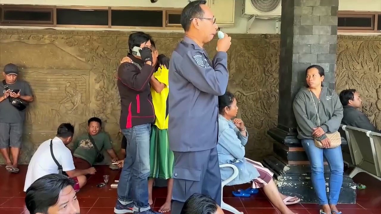 Indonesia continúa la búsqueda de 29 desaparecidos tras el naufragio de un ferri que deja 6 muertos