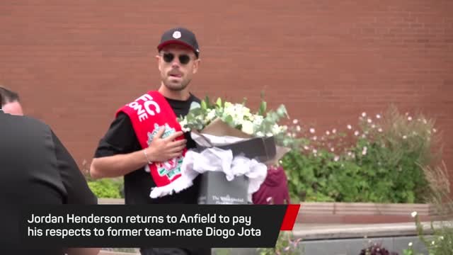 Henderson returns to Anfield to pay respects to Diogo Jota