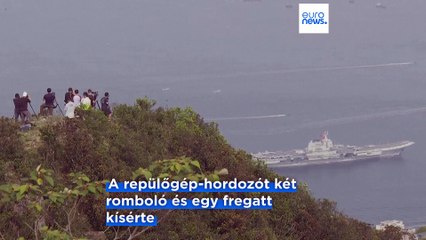 Kínai repülőgép-hordozót mutatnak be a hongkongi lakosságnak