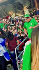 Hondureño pide matrimonio a mexicana durante partido de la semifinal de la Coa Oro