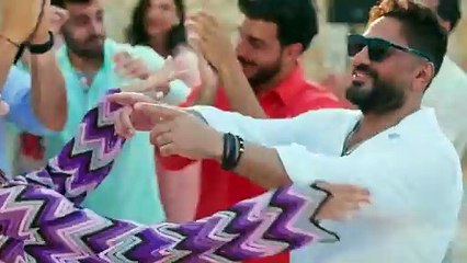 Tamer Hosny _ Al Shami - Maleket Gamal El Kon (Official Video) _ تامر حسني والشامي - ملكة جمال الكون