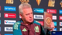 Copa Oro: Javier Aguirre revela que libro lleva para la conferencia de prensa