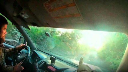 Video toont Oekraïense soldaten die ternauwernood ontsnappen aan aanval van vijandelijke drone