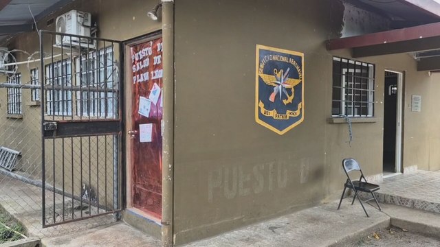 Residentes de Playa León se encuentran preocupados ante anuncio del traslado de su subcentro de salud