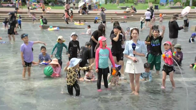 [날씨] 주말에도 찜통더위 기승...더위 잊은 도심 물놀이장 / YTN