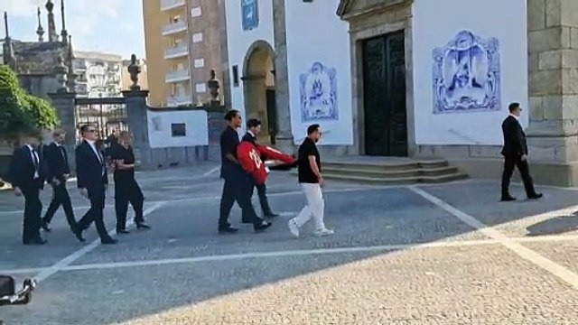 Les joueurs de Liverpool présents à Gondomar pour la cérémonie funèbre de Diogo Jota et son frère André Silva - Foot