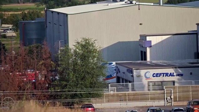 La evolución favorable del fuego en Azuqueca permite abrir ventanas y se recomienda mascarilla