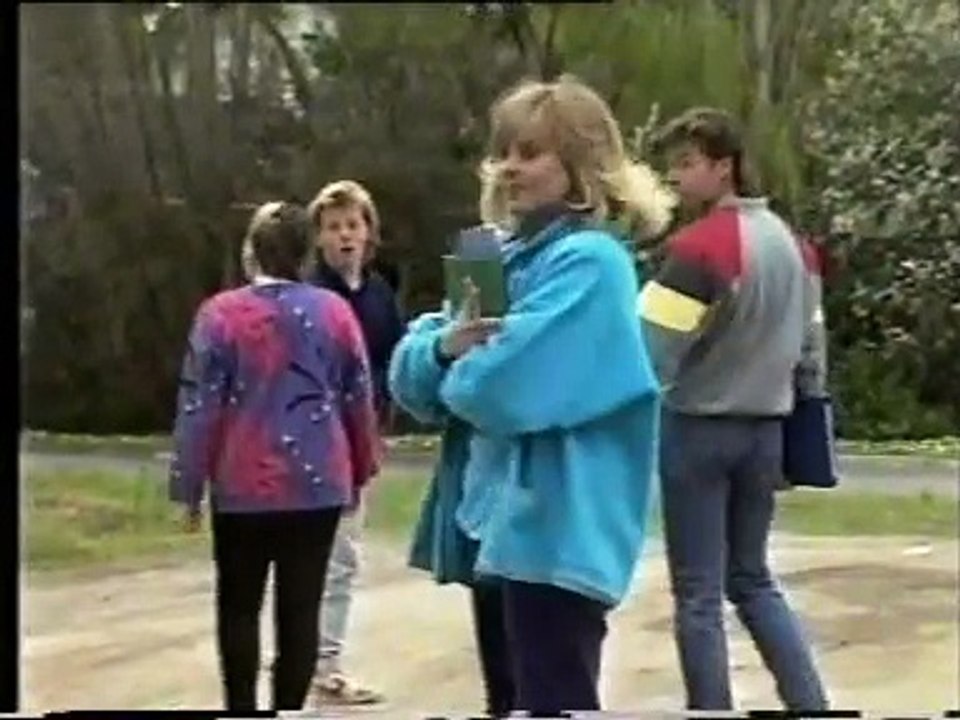 Neighbours deutsch - 374 - Lucy wird gesucht (30.10)