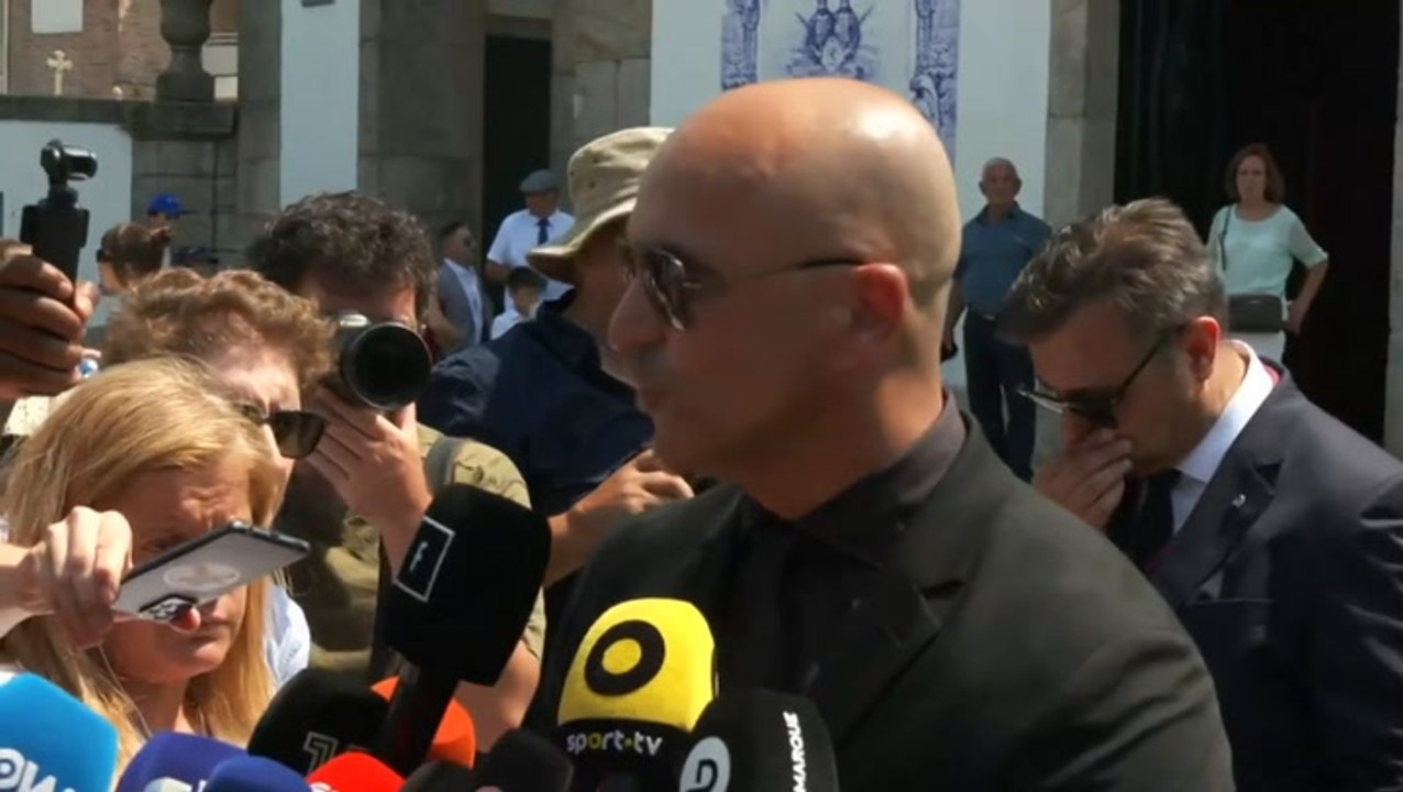 Portugal manager Roberto Martinez pays tribute to Diogo Jota at funeral