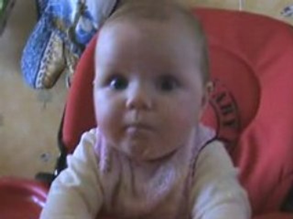 Yanaëlle a faim !!!!