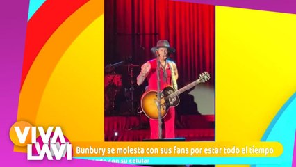 Enrique Bunbury se molesta con fans por usar celular en su concierto