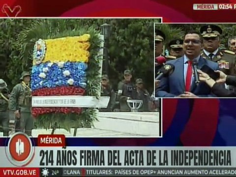 En unión cívico militar Mérida celebra 214 años de independencia en la plaza Bolívar de la entidad