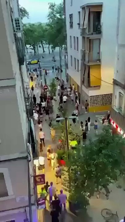 Vecinos y delincuentes se enfrentan en La Barceloneta