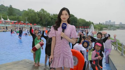 [날씨] 서울 일주일째 열대야, 낮 체감 '35℃'...도심 속 물놀이장 '북적' / YTN
