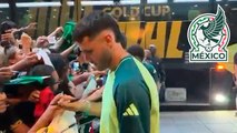 Selección Mexicana atiende a los fans previo a la final de Copa Oro